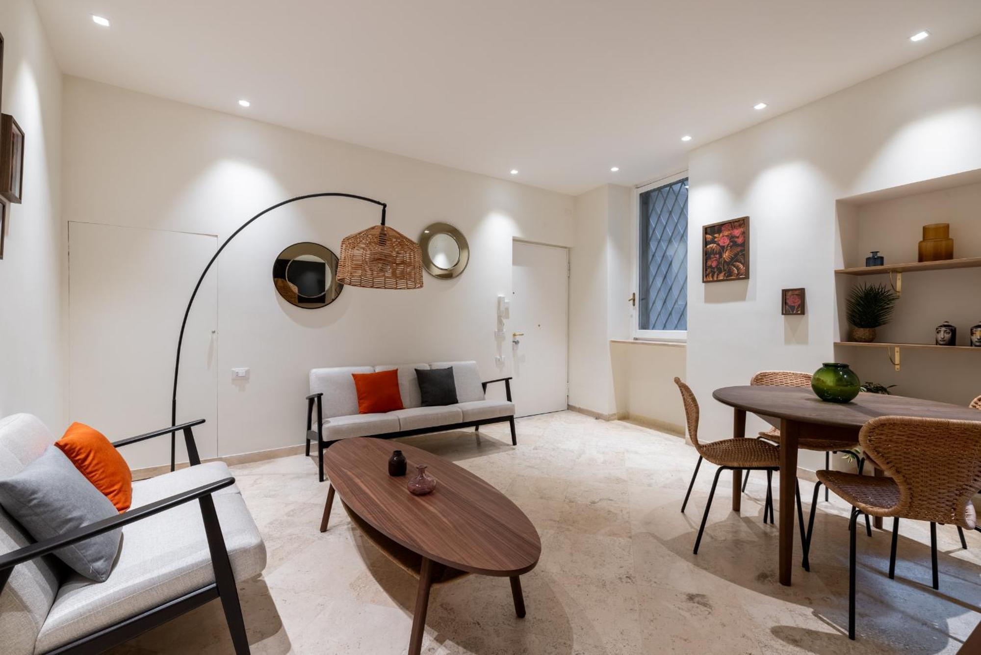 Charming 3 Bedroom Apartment In The Historic Center Рим Экстерьер фото